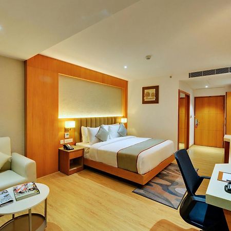 Clarion Hotel Bangalore Yesvantpur Zewnętrze zdjęcie