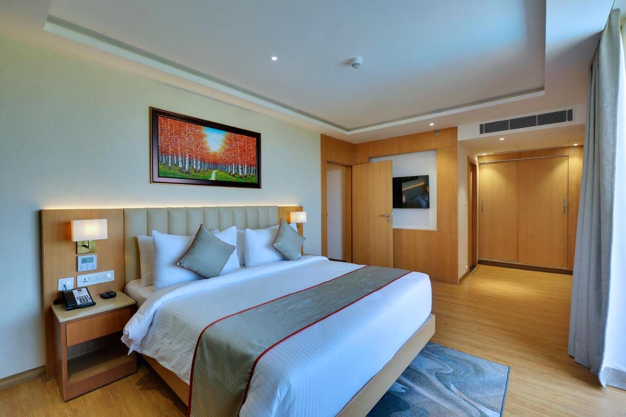 Clarion Hotel Bangalore Yesvantpur Zewnętrze zdjęcie