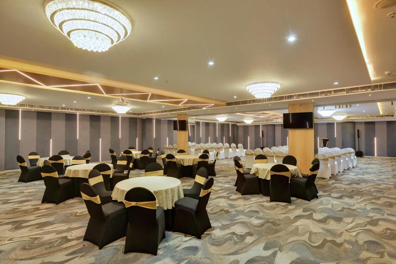 Clarion Hotel Bangalore Yesvantpur Zewnętrze zdjęcie