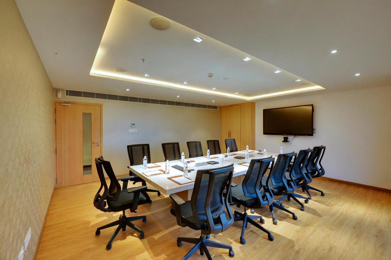 Clarion Hotel Bangalore Yesvantpur Zewnętrze zdjęcie