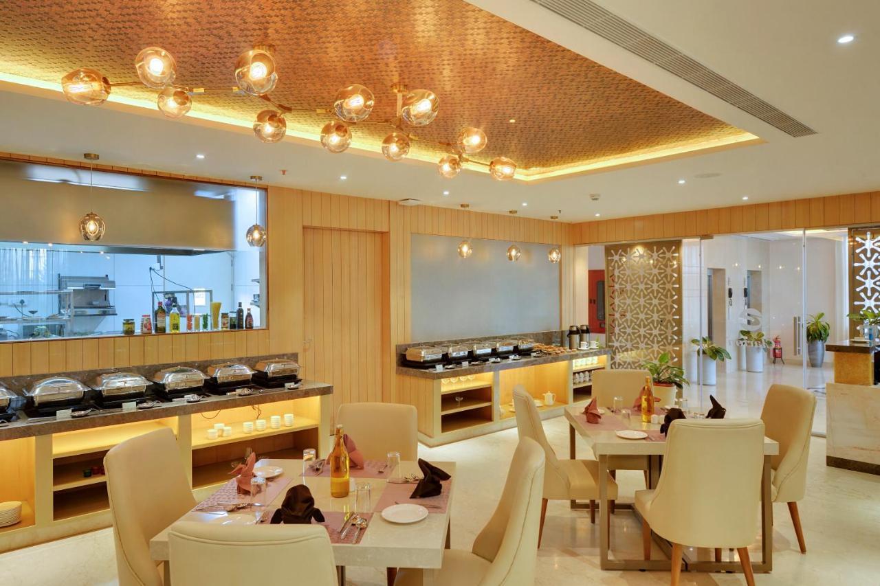 Clarion Hotel Bangalore Yesvantpur Zewnętrze zdjęcie