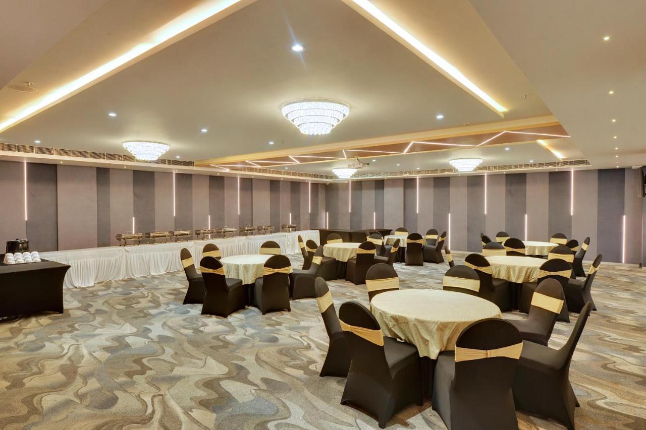 Clarion Hotel Bangalore Yesvantpur Zewnętrze zdjęcie
