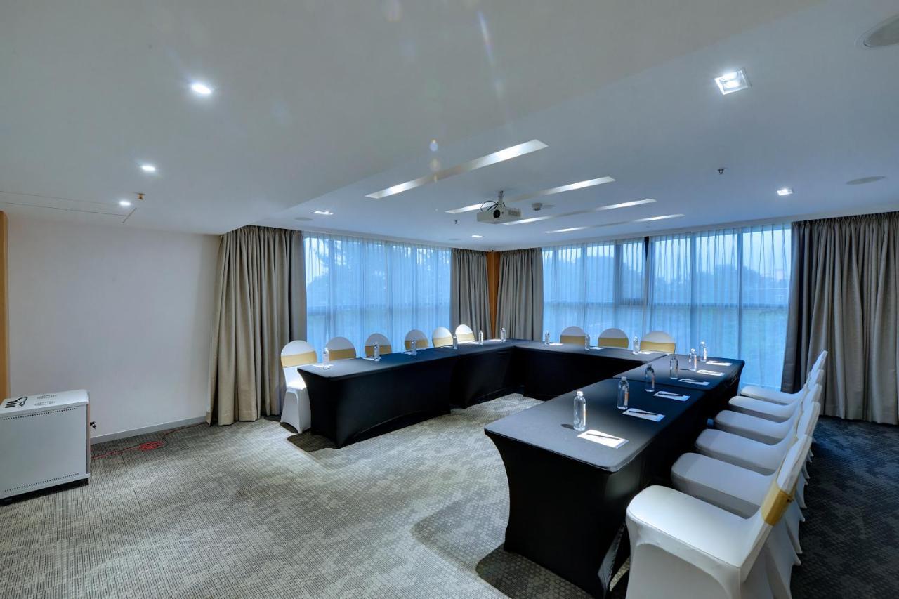 Clarion Hotel Bangalore Yesvantpur Zewnętrze zdjęcie