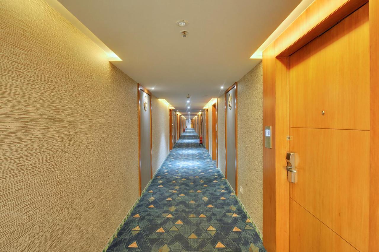 Clarion Hotel Bangalore Yesvantpur Zewnętrze zdjęcie