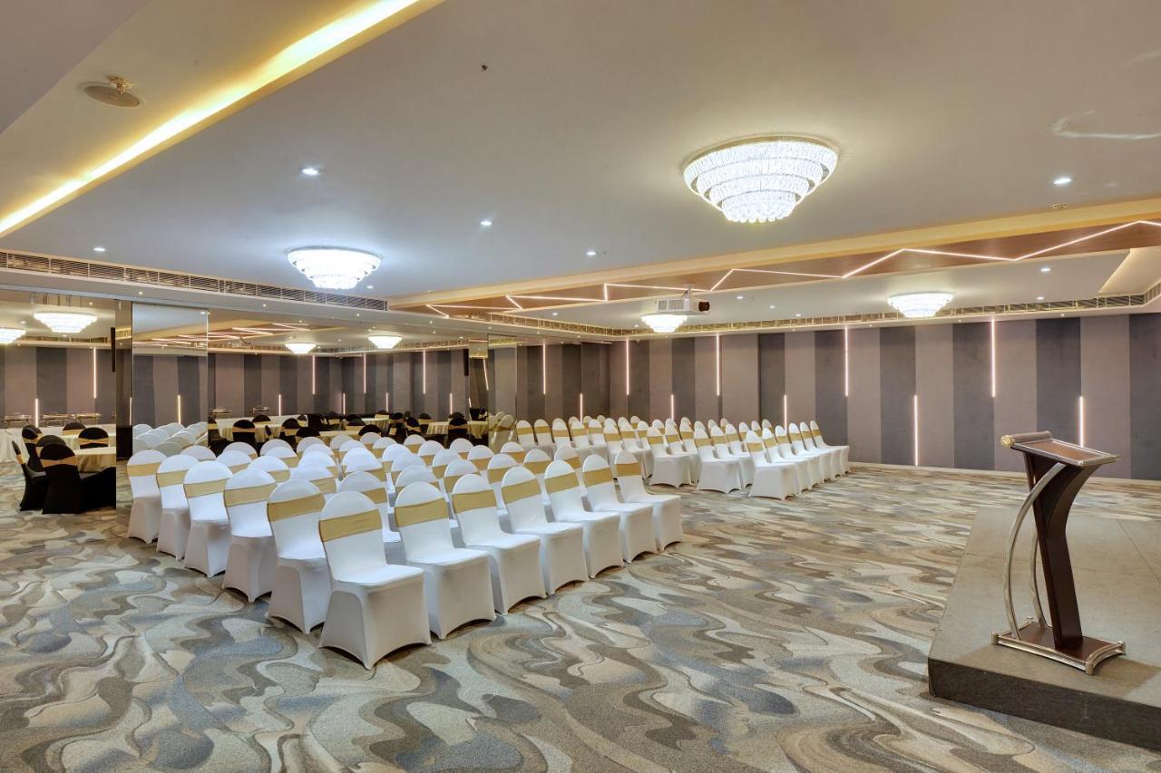 Clarion Hotel Bangalore Yesvantpur Zewnętrze zdjęcie
