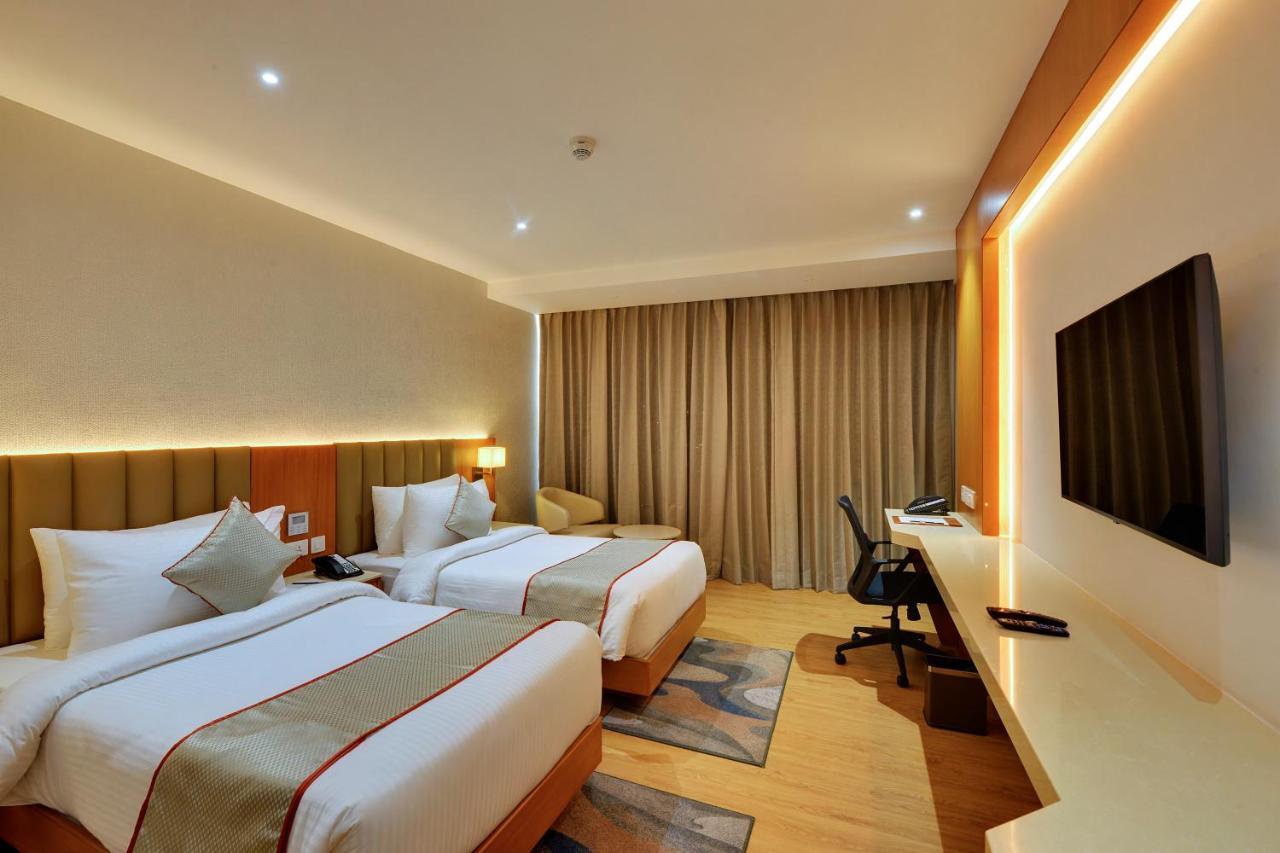 Clarion Hotel Bangalore Yesvantpur Zewnętrze zdjęcie